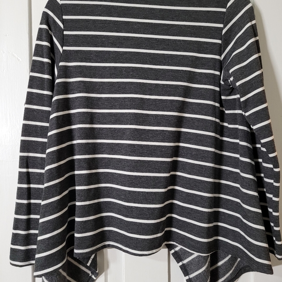 Bobeau Petite Women's Sweater Wrap - Picture 6 of 6